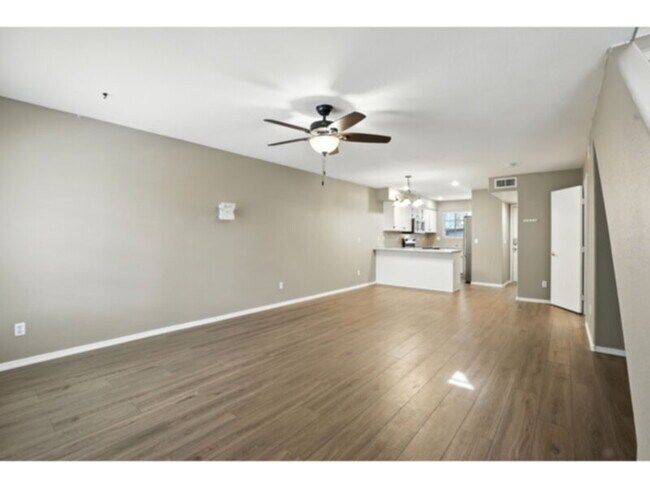 Foto del edificio - Chandler Townhouse with Double Ensuites