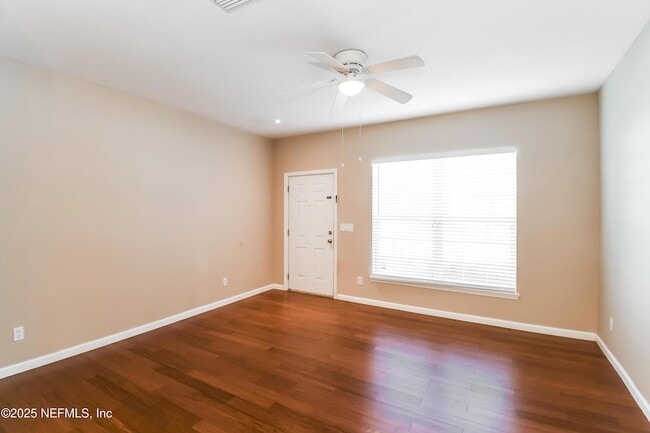 Building Photo - 8424 Thornbush Ct