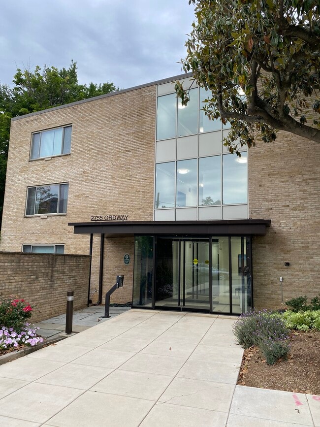Building Photo - 2755 Ordway St NW