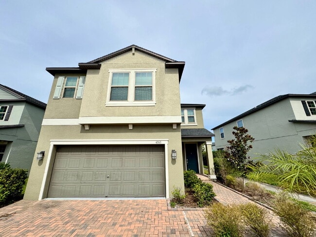 "Spacious 4-Bed Home with Granite Countert... - "Spacious 4-Bed Home with Granite Countert...