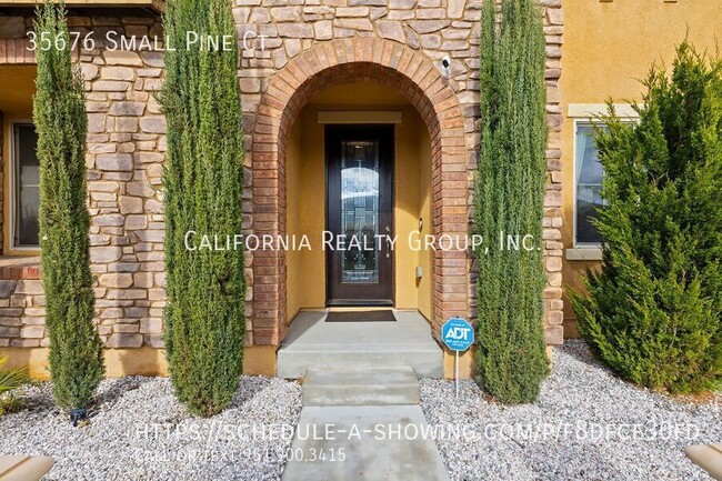 Foto del edificio - 35676 Small Pine Ct