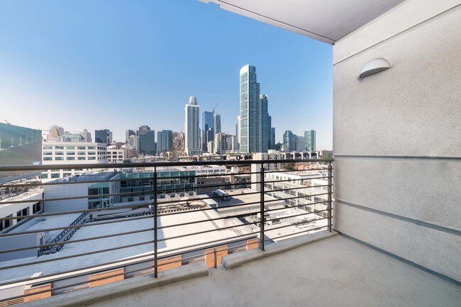Foto del edificio - 239 Brannan St