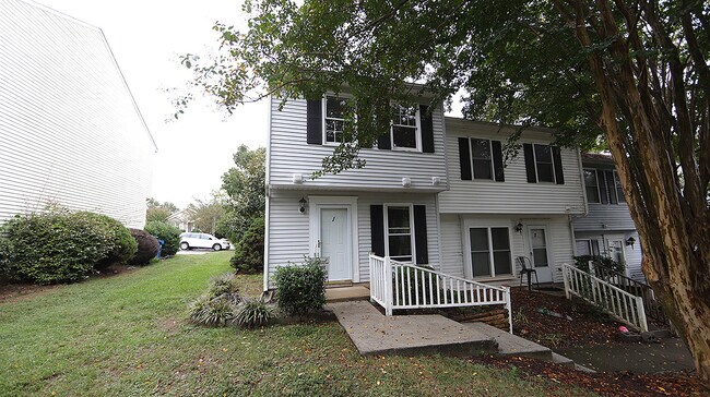 Building Photo - 1 Durbin Pl