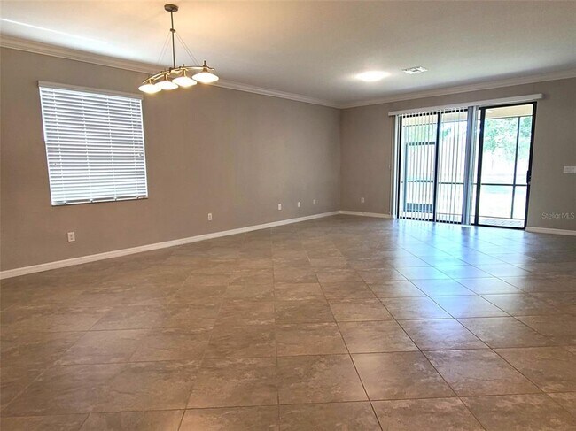 Foto del edificio - 19353 Nearpoint Dr