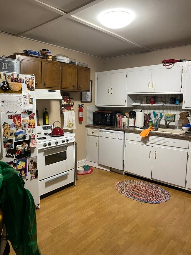 Foto del edificio - 2627 N Mildred Ave