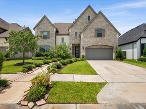 Building Photo - 1911 Golden Leaf Dr