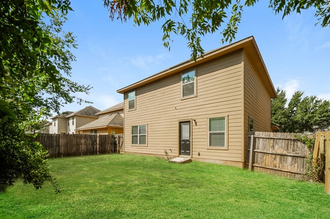 Building Photo - 8822 Scarlett Pl