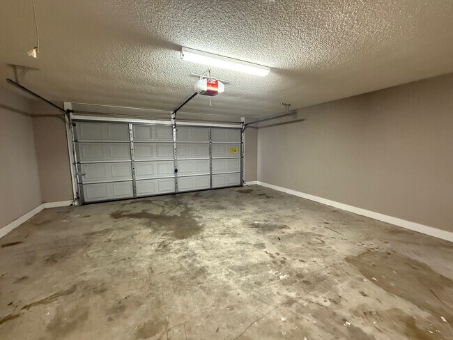 Building Photo - 309 N Belmont Ct