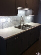 Building Photo - 1096 Bristol Ct