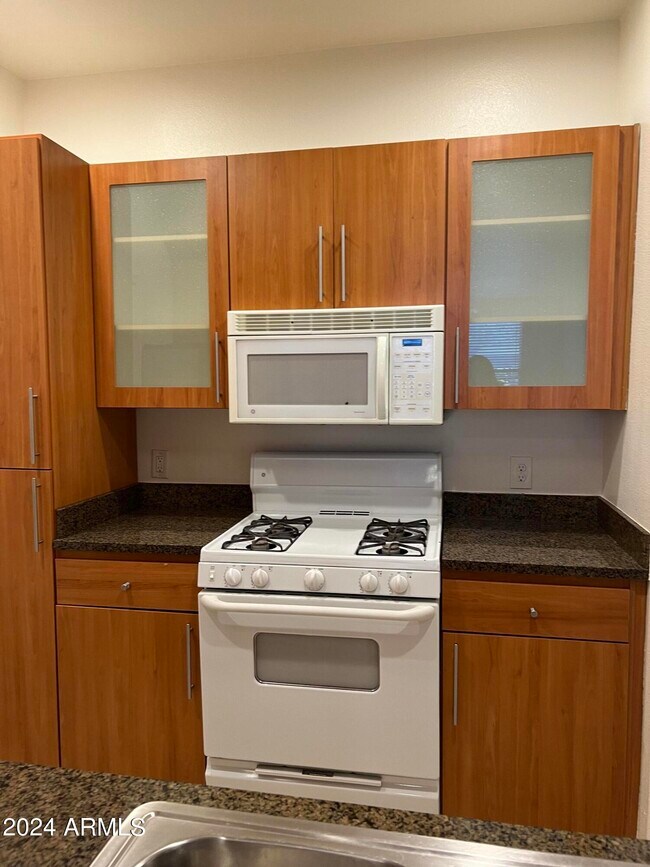 Foto del edificio - 6900 E Princess Dr