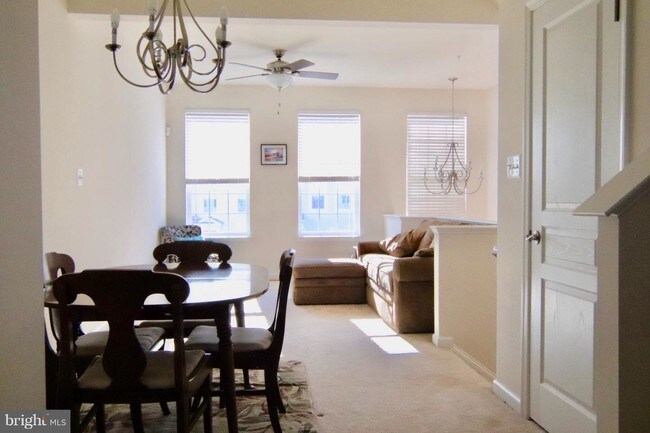 Foto del edificio - 23099 Foxglove Way