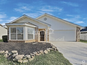 Building Photo - 2524 Cinema Dr
