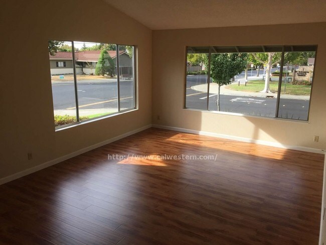 Building Photo - 1788 Grand Teton Dr