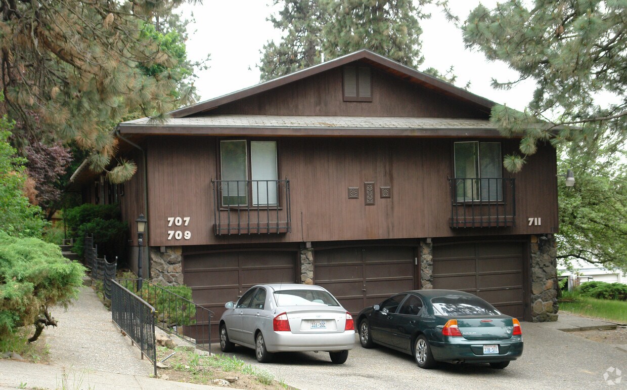 Primary Photo - 707-711 W 13th Ave