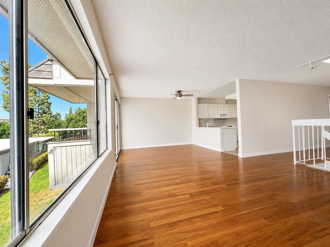 Building Photo - 6337 Caminito Andreta