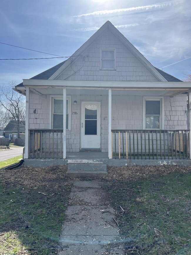 Building Photo - 2536 NE Monroe St