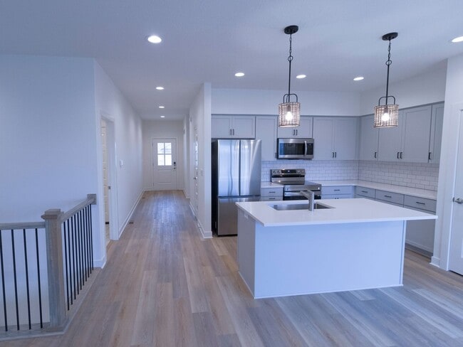 Foto del edificio - 19947 Cornice St