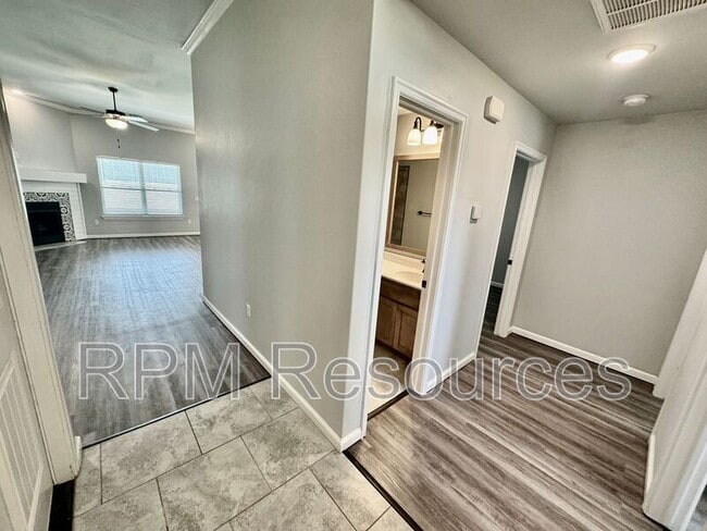 Foto del edificio - 6708 NW 157th St
