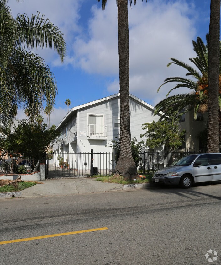 Primary Photo - 917 S Catalina St