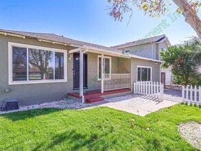 Building Photo - 3428 San Marino Ave