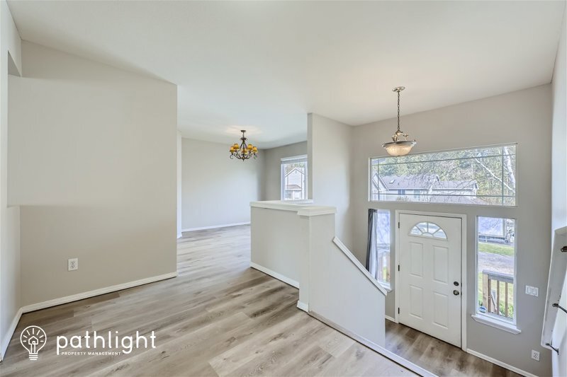 Foto principal - 5308 Picnic Point Rd, Edmonds, WA, 98026