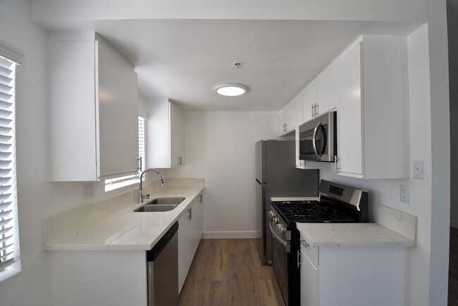 Foto del edificio - 5002 Tujunga Ave