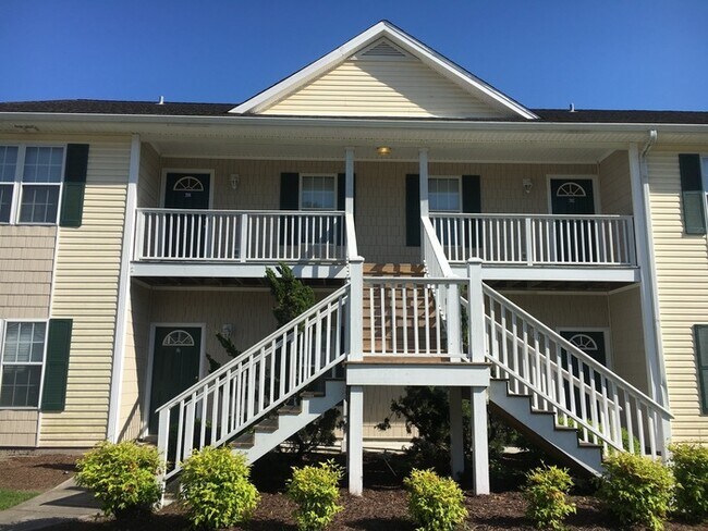 Foto del edificio - Updated Holten Place, top floor, two bedro...