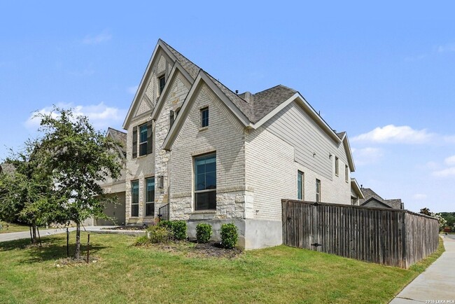 Building Photo - 9003 Raven Pointe