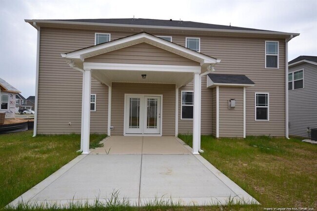 Foto del edificio - 5219 Riva Ridge Ln