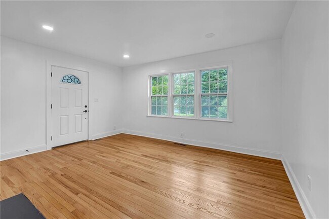 Foto del edificio - 1803 S Gordon St SW