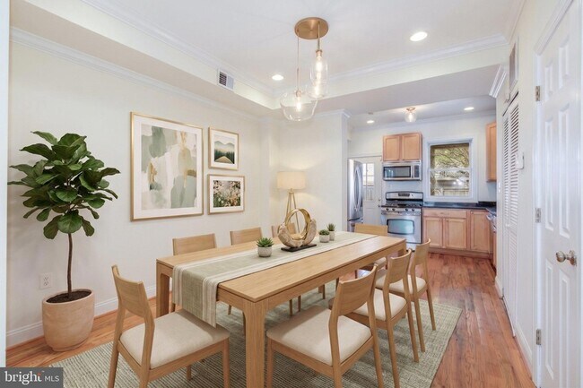 Foto del edificio - 1426 Duncan St NE