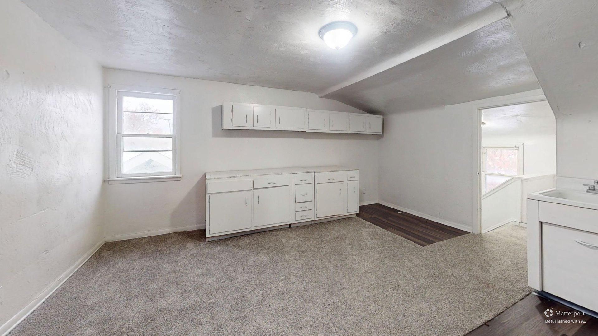 3863 E 154th St Cleveland, OH 44128 – photo 1
