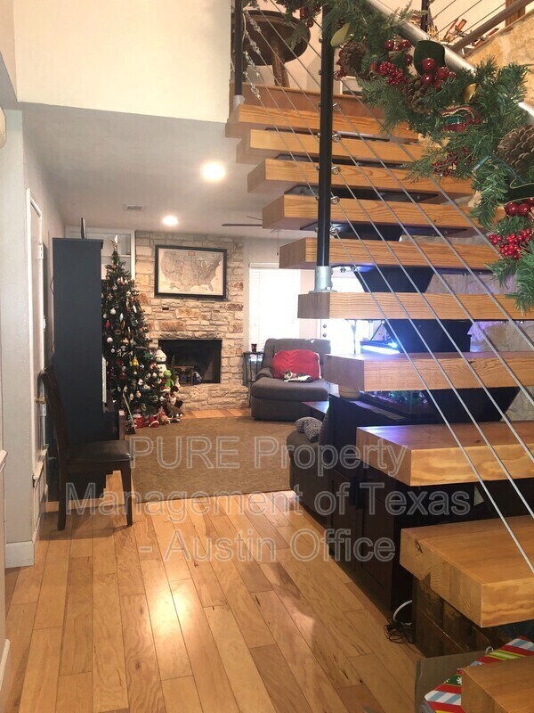 Foto del edificio - 3603 Hillrock Dr