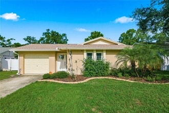 Building Photo - 2914 Cypress Green Dr