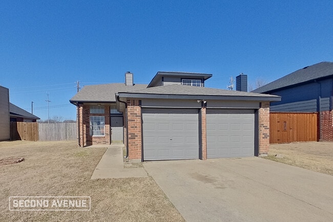 Building Photo - 12931 Parker Ct