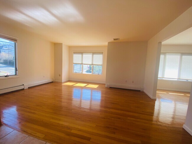 Foto del edificio - 124A E Palisades Blvd