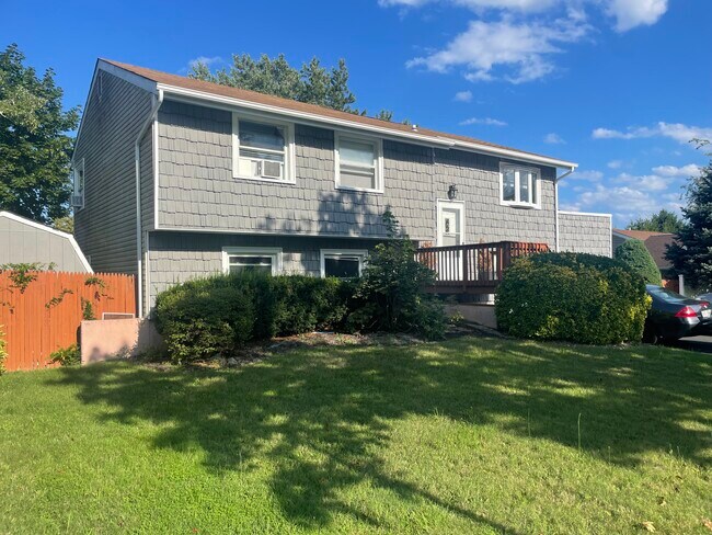 Building Photo - 49 Narragansett Ave