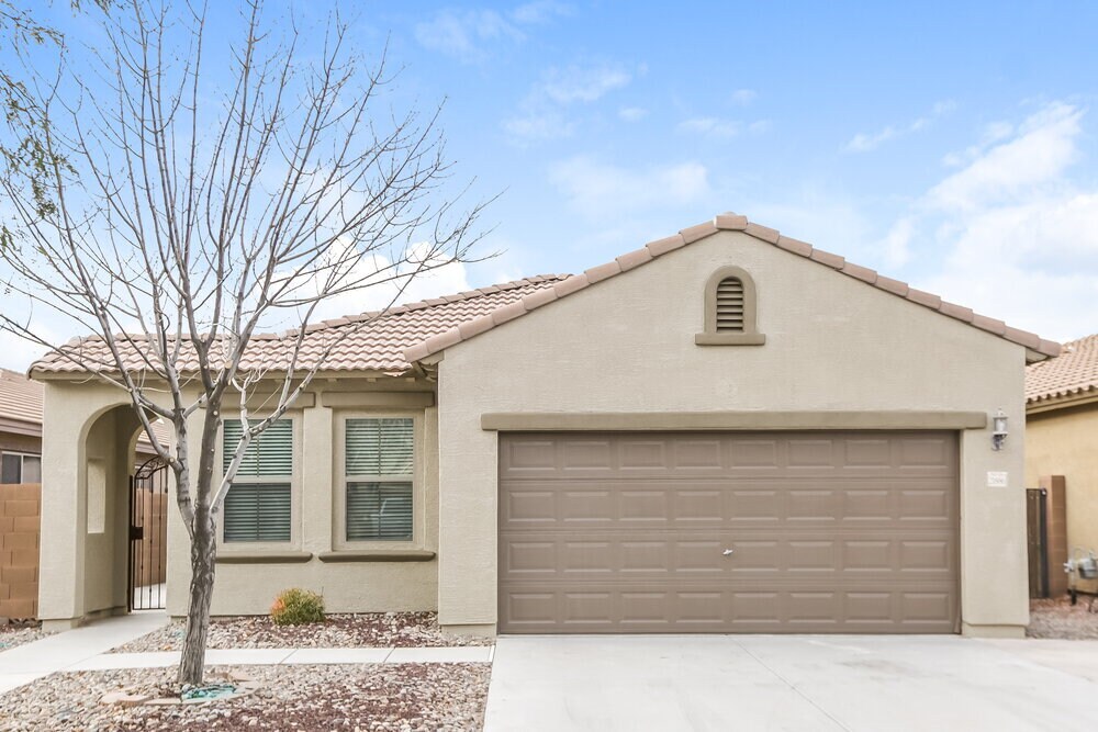 Primary Photo - 21886 S 215th Pl