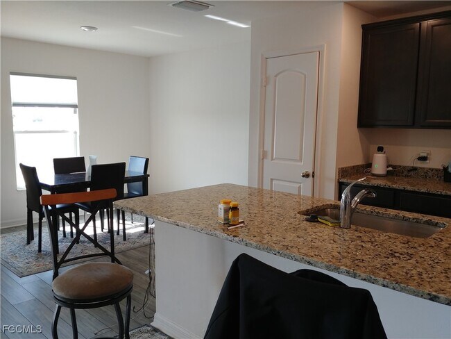 Building Photo - 4204 NW 39th St