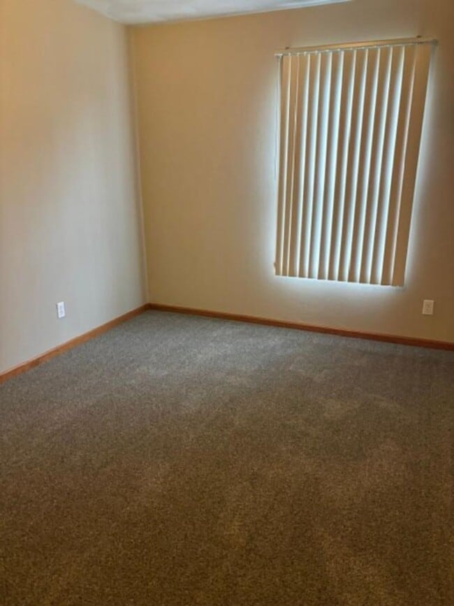 Building Photo - 10212 Clearwing Ln