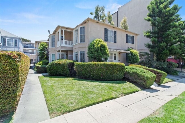 Foto del edificio - Remodeled 2-Bedroom Apartment Near UCLA wi...