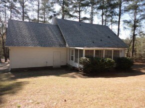 Building Photo - Nice Listing