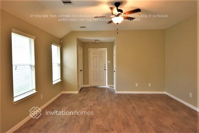 Foto del edificio - 18742 N Lyford Dr