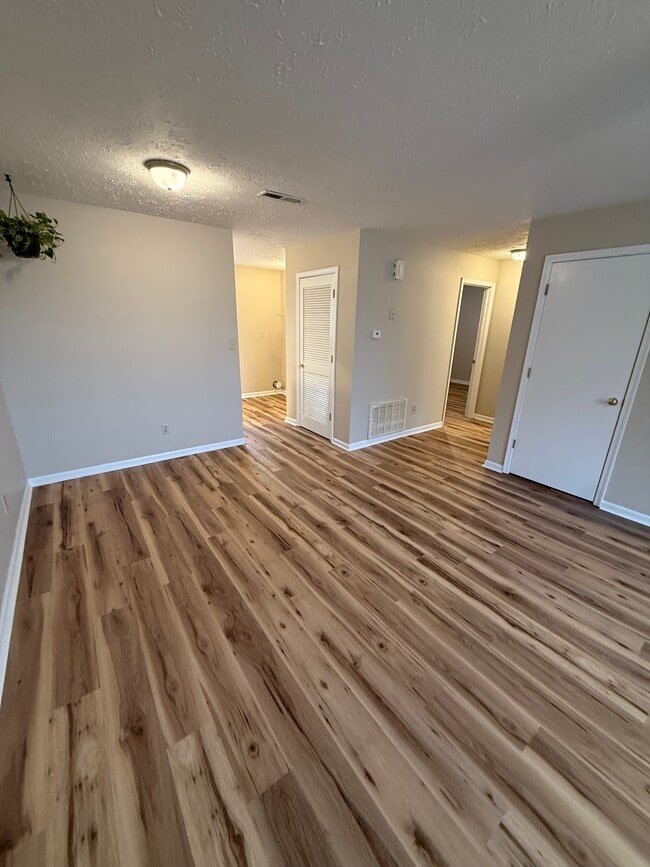 Foto del edificio - 719 Main St