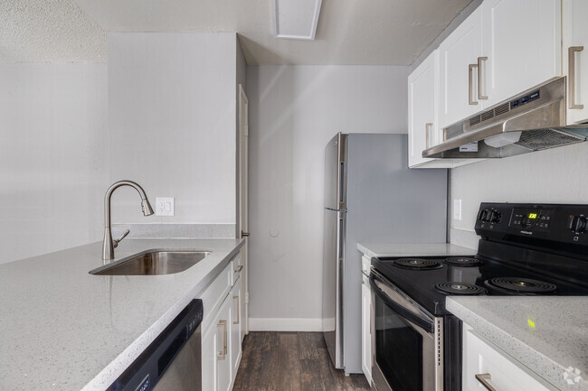 1BR, 1BA - 550SF - The Union on 28th