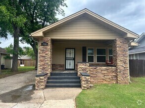 Building Photo - 750 S Jenkins Ave