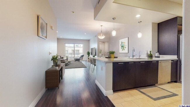 Building Photo - 623 Caruso Ave