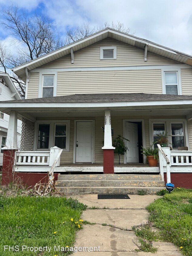 2 br, 1 bath House 1327 W Mt Vernon House Rental in Springfield, MO