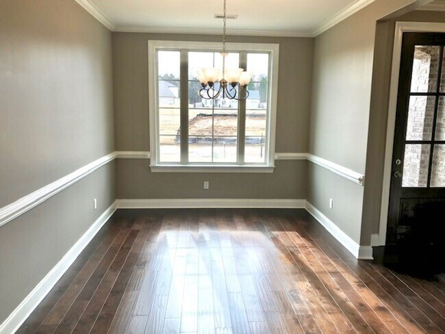 Building Photo - 100 Birkdale Dr