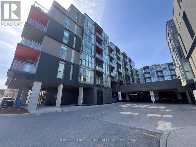 Building Photo - 5220 Dundas St